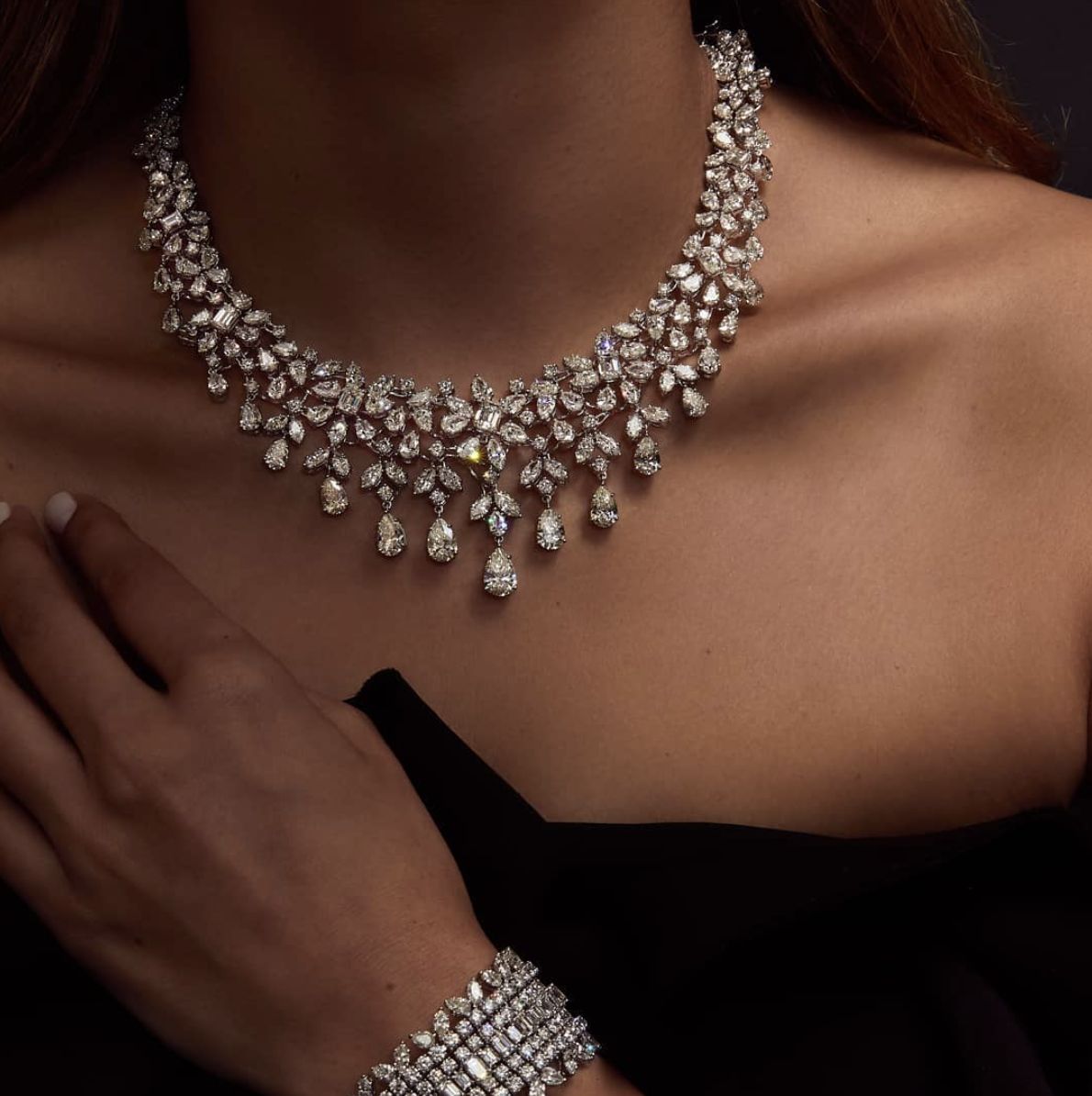 Gouden collier met diamanten